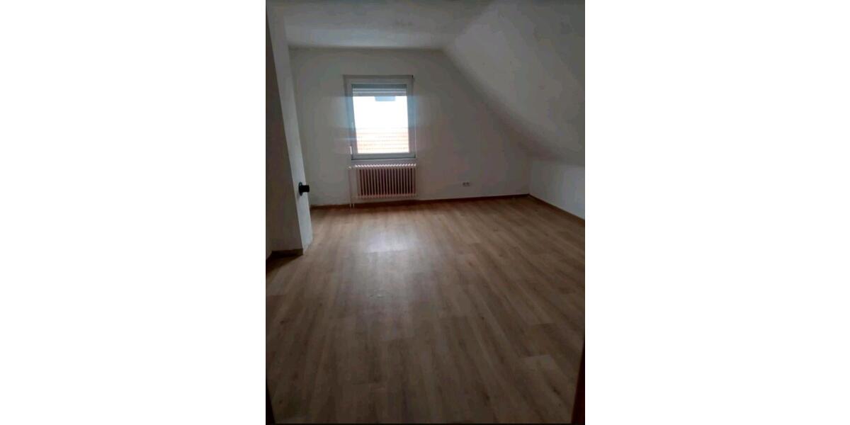 Dachgeschoßwohnung Borken (Hessen) - 2 Zimmer, 70 m&sup2;, 500&euro; | Angebot:25404486