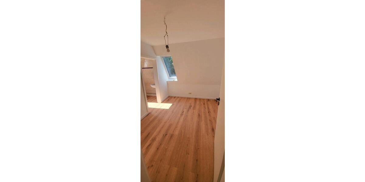 Einfamilienhaus Bispingen - 10 Zimmer, 280 m&sup2;, 2.300&euro; | Angebot:25275115