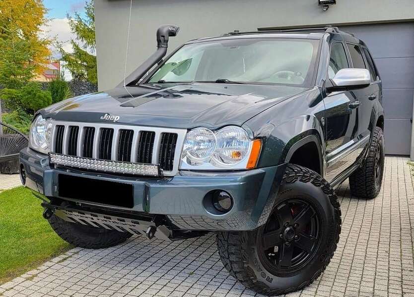 Jeep Grand Cherokee 198.600 km 13.400 € Stuttgart 70191