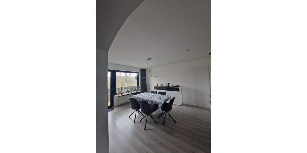 Doppelhaushälfte Saarbrücken Bischmisheim - 8 Zimmer, 220 m&sup2;, 360.000&euro; | Angebot:27023553