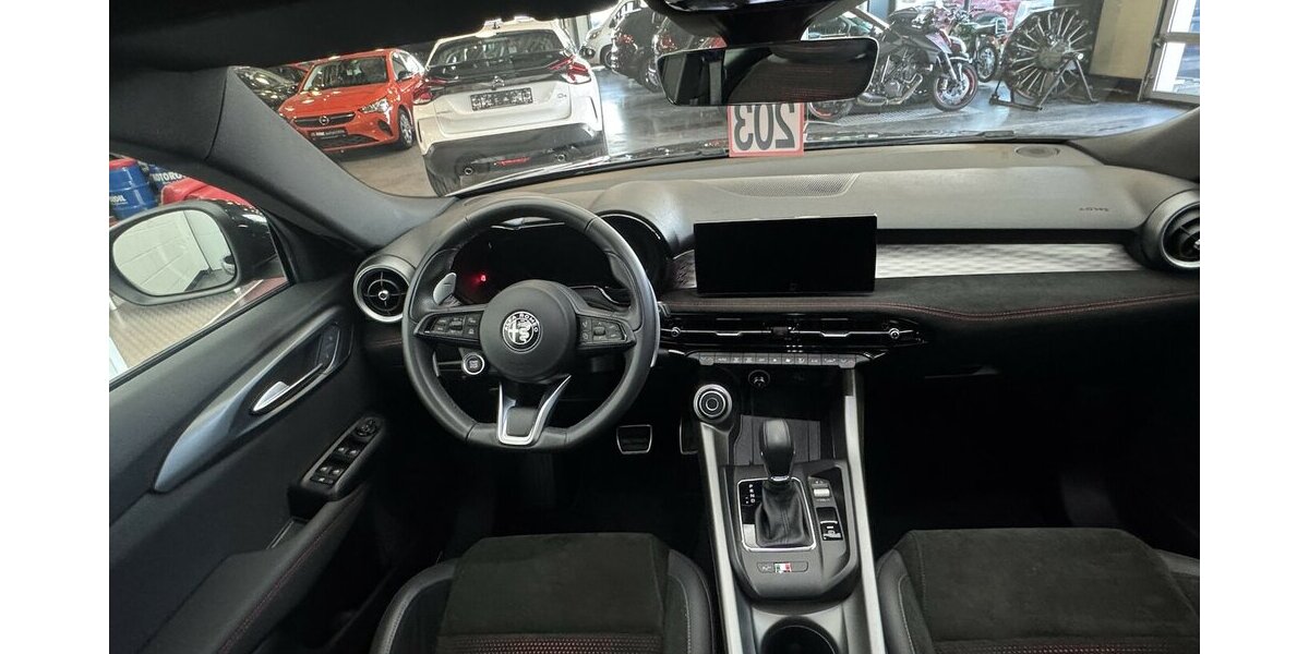 Alfa Romeo Tonale 1.5 VGT Veloce 48 V Hybrid LED 11.980 km 26.890 &euro; Lich 35423