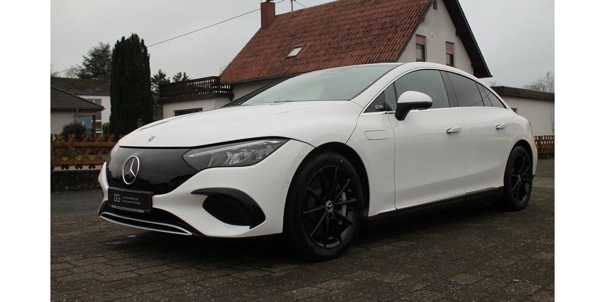 Mercedes-Benz EQE 300 Mercedes Garantie bis 2031 12.000 km 47.400 &euro; Badem 54657