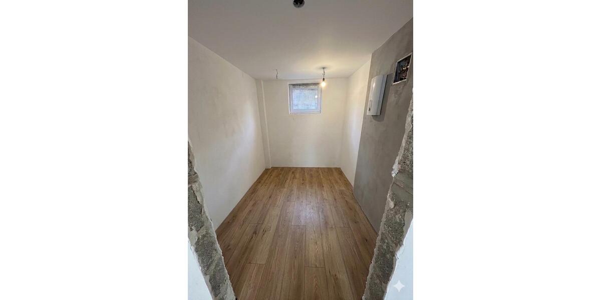 Erdgeschoßwohnung Siegen Eiserfeld - 2 Zimmer, 77 m&sup2;, 930&euro; | Angebot:26302908