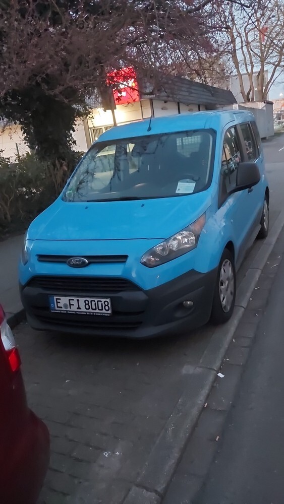 Ford Transit Connect 194.000 km 9.300 € Carmzow-Wallmow 17291