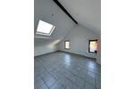 Dachgeschoßwohnung Weiskirchen - 4 Zimmer, 100 m&sup2;, 630&euro; | Angebot:25948560
