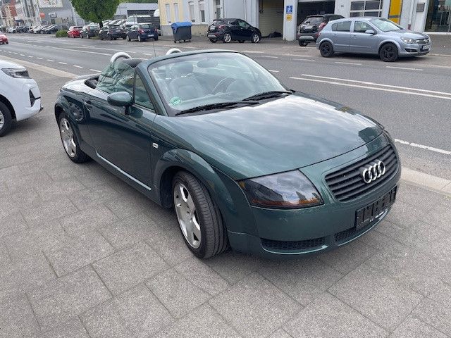 Audi TT 79.669 km 11.900 &euro; Brühl 50321