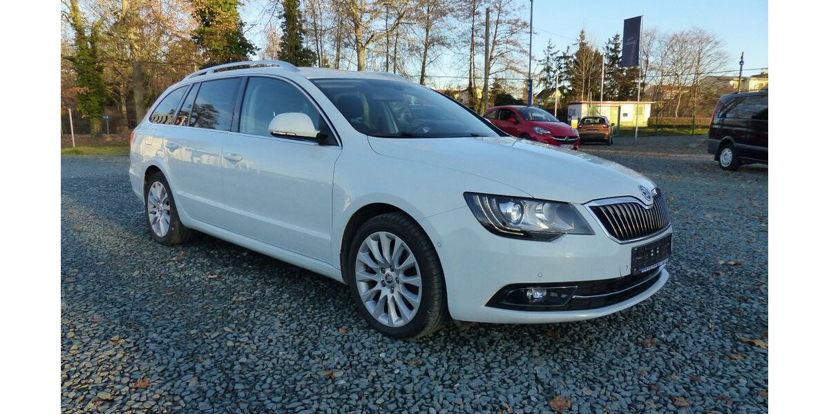 Skoda Superb 148.589 km 12.221 &euro; Hermsdorf/Schleifreisen 07629