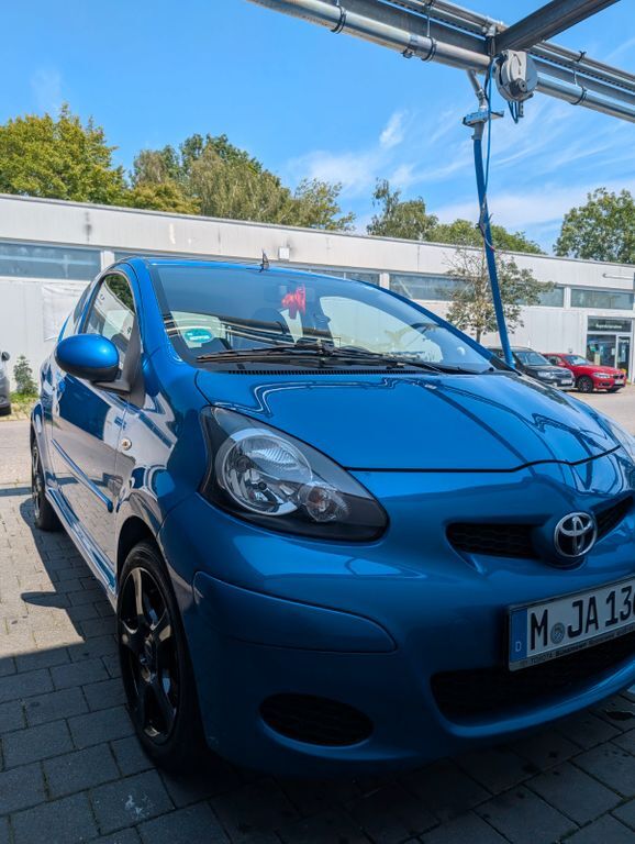Aygo (X)