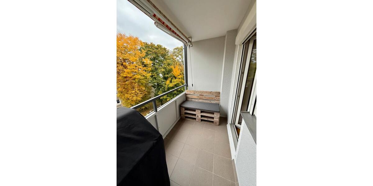 Dachgeschoßwohnung Augsburg Lechhausen - 3 Zimmer, 445.000&euro; | Angebot:23082534