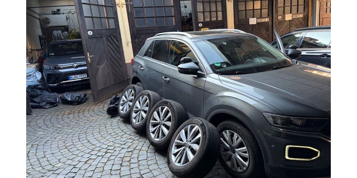 VW T-Roc 185.600 km 16.990 &euro; Berlin 12351