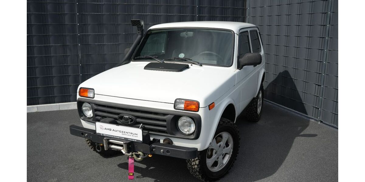 Lada Niva 101.554 km 10.999 &euro; Dormagen 41539