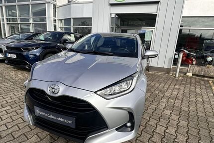 Toyota Yaris 18.400 km 22.750 &euro; Freiburg 79111