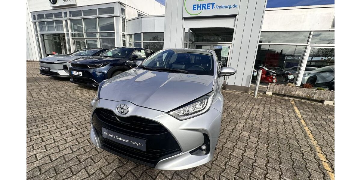Toyota Yaris 18.400 km 22.750 &euro; Freiburg 79111