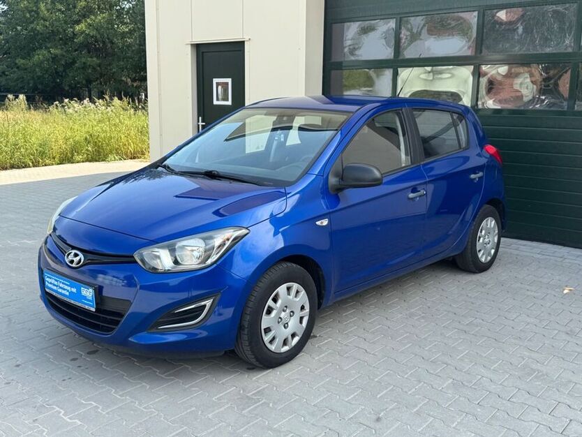 i20