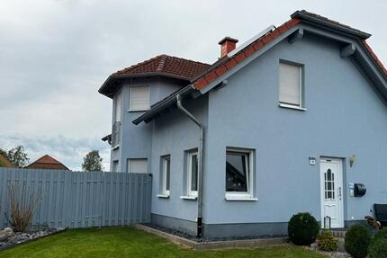 Haus Warburg - 4 Zimmer, 100 m&sup2;, 259.000&euro; | Angebot:27111096