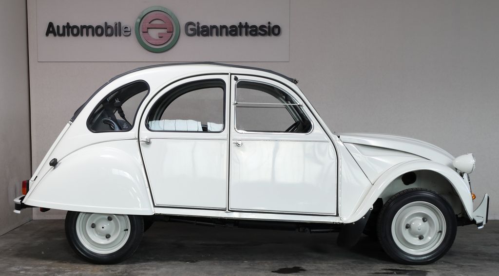 Citroen 2 CV 32.129 km 19.990 &euro; Rodgau 63110