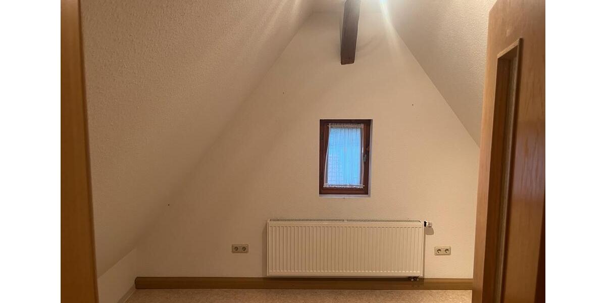 Einfamilienhaus Schleusingen - 10 Zimmer, 169 m&sup2;, 190.000&euro; | Angebot:26981137