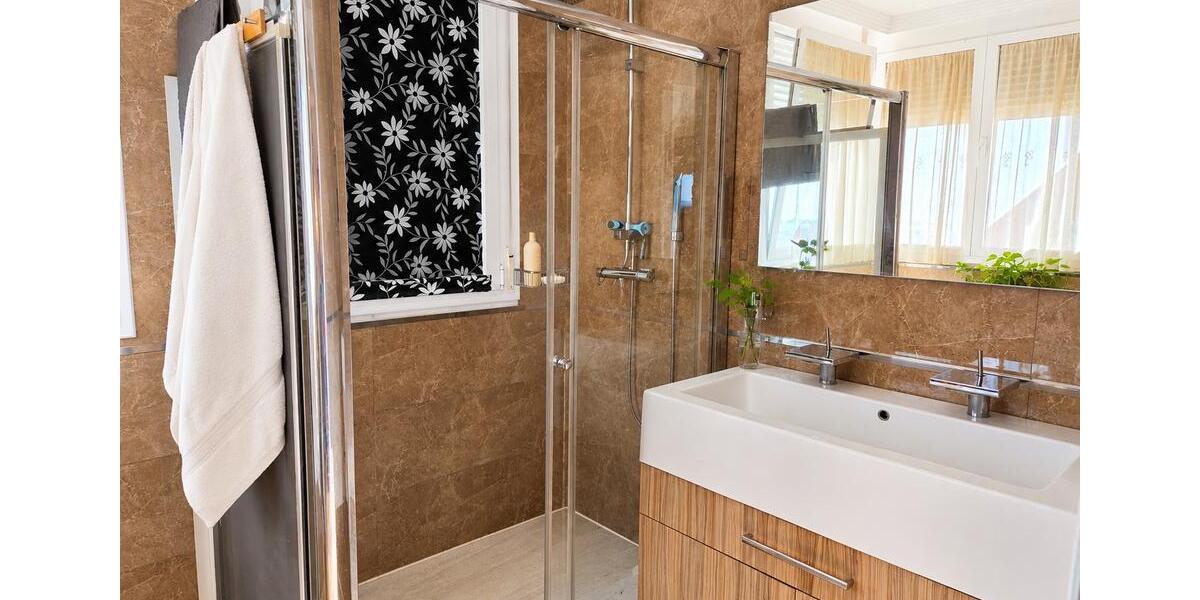 Erdgeschoßwohnung Grünwald - 4 Zimmer, 170 m&sup2;, 850.000&euro; | Angebot:26754713
