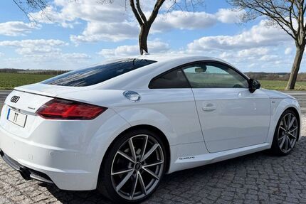 Audi TT 107.500 km 25.000 &euro; Wulkenzin 17039
