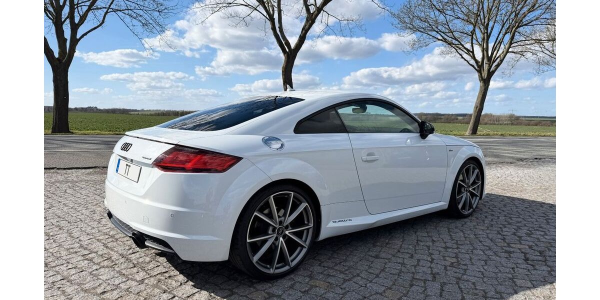 Audi TT 107.500 km 25.000 &euro; Wulkenzin 17039