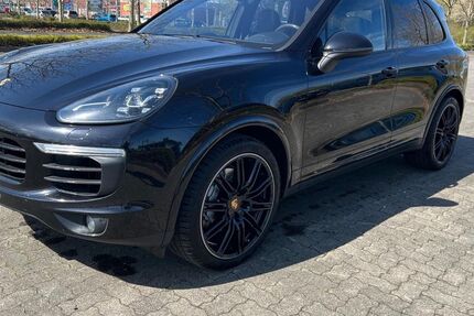 Porsche Cayenne 227.300 km 30.999 &euro; Rötha 04571