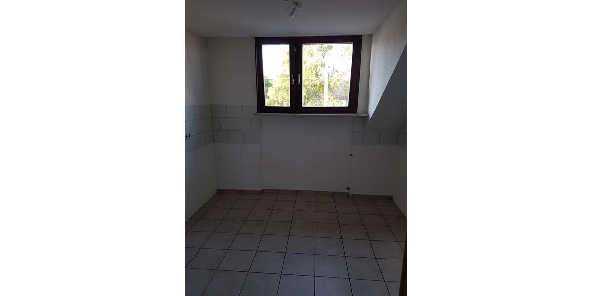 Wohnung Wadgassen, Zentrale Lage, 4 Z,K,Bad, Kellerraum 4 zimmer