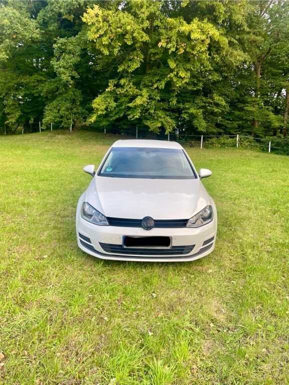 VW Golf 193.512 km 8.700 € Katenstedt 24802