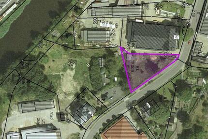 1.024m² unbebautes Gewerbegrundstück in Nossen zu vermieten zimmer