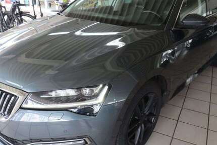 Skoda Superb 129.919 km 18.999 &euro; Oldenburg 26127