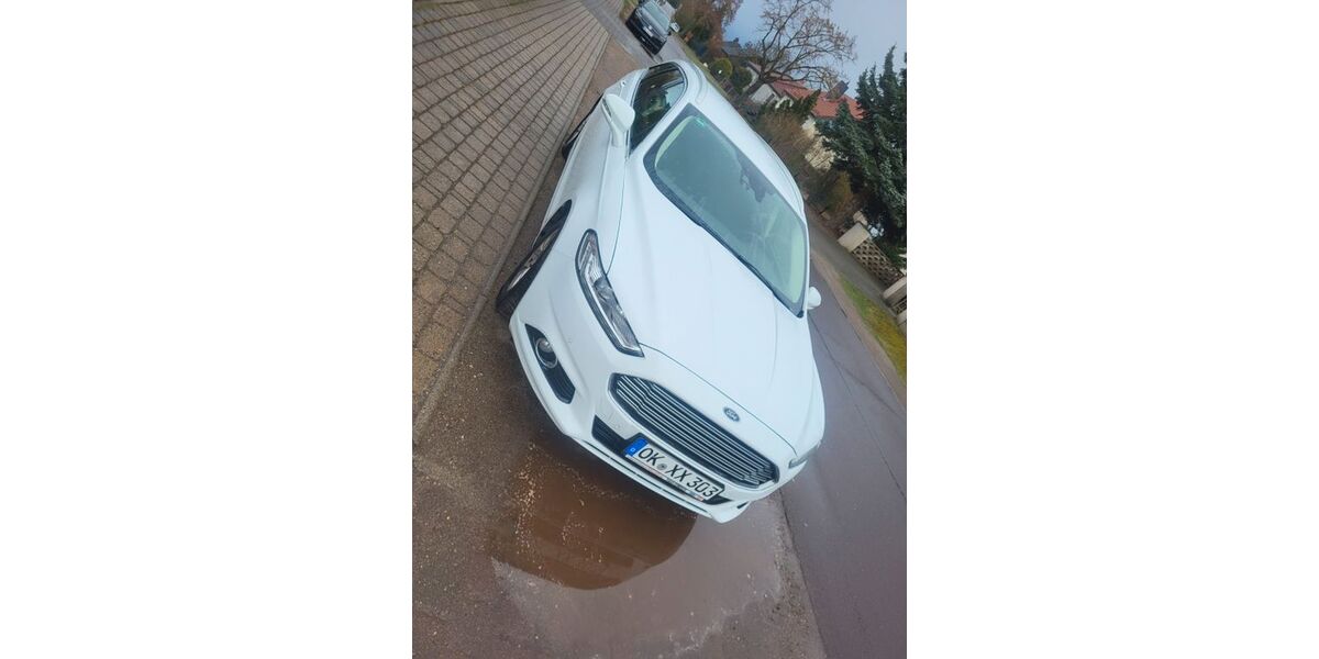 Ford Mondeo 155.000 km 9.799 &euro; Barleben 39179