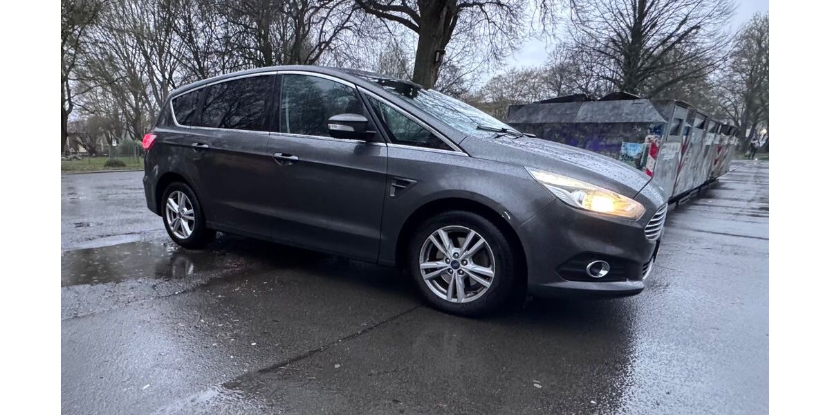 Ford S-Max 135.434 km 9.899 &euro; Dortmund 44328