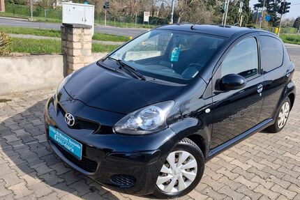 Toyota Aygo (X) 109.000 km 3.374 &euro; Elsdorf 50189