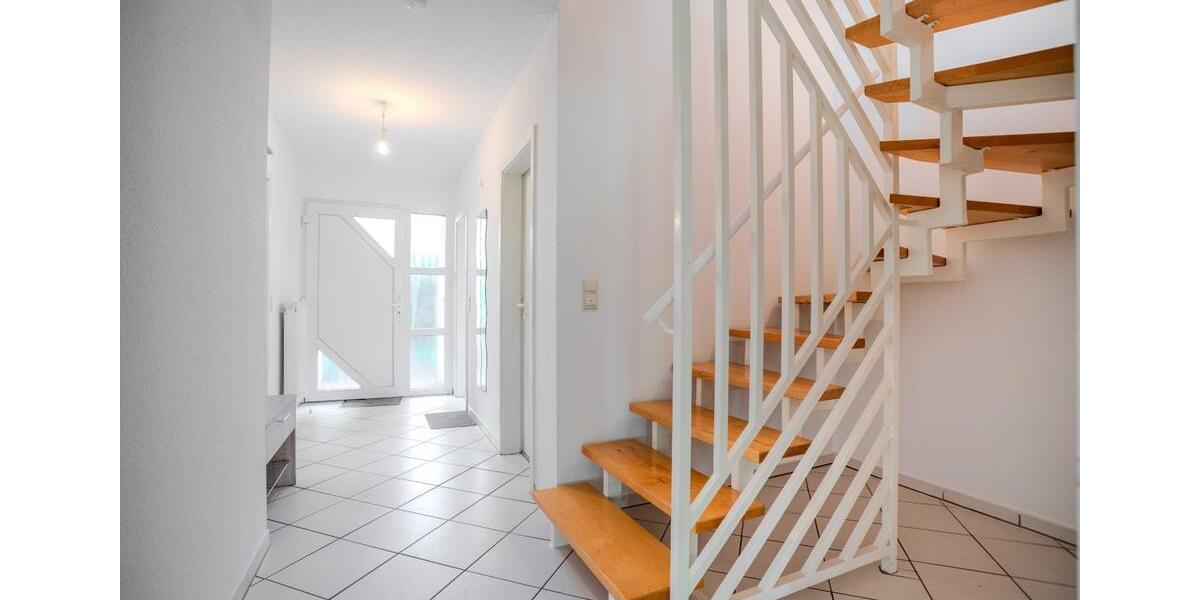 Reihenhaus Ense - 5 Zimmer, 153 m&sup2;, 359.000&euro; | Angebot:25341681