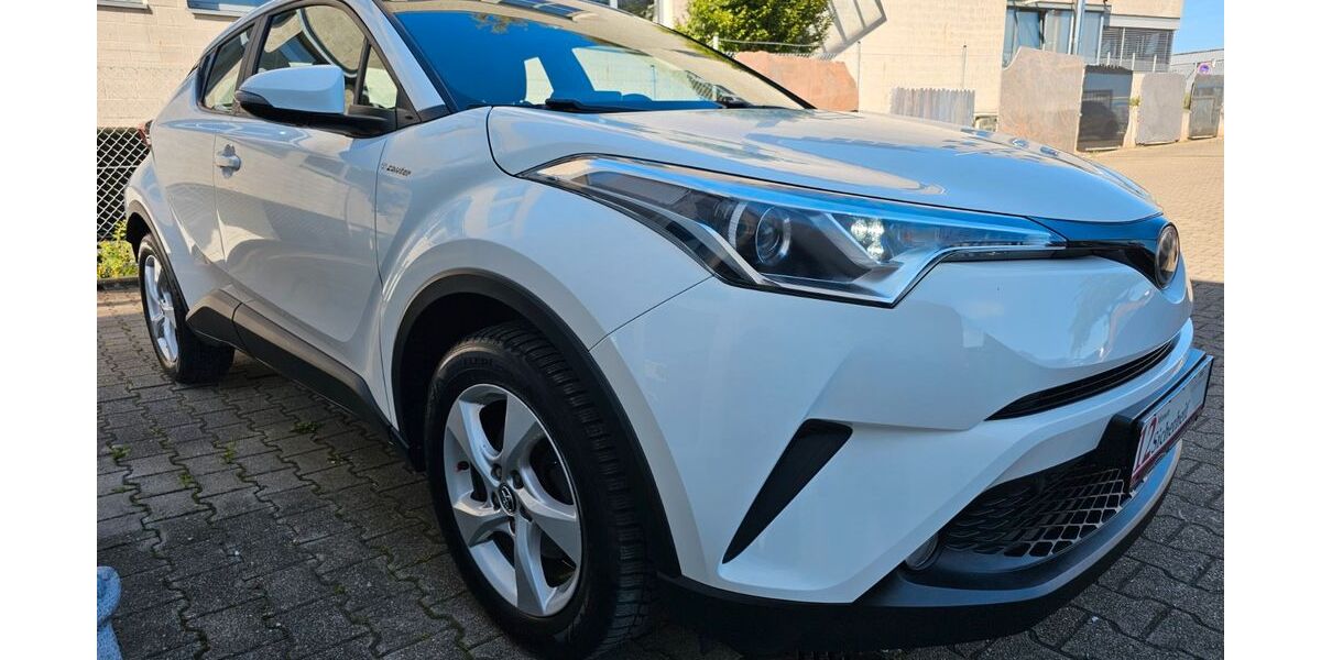 Toyota C-HR 128.769 km 13.650 € Nufringen/Stuttgart 71154