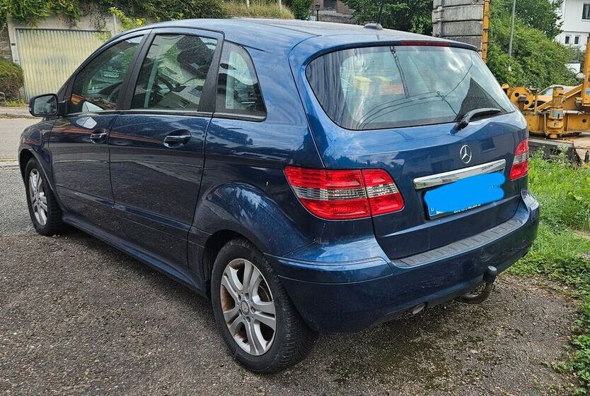 B 180
