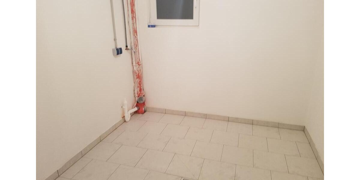 Dreifamilienhaus: Rechtes Haus mit je 125m² Wohnfläche und Garten 6 zimmer