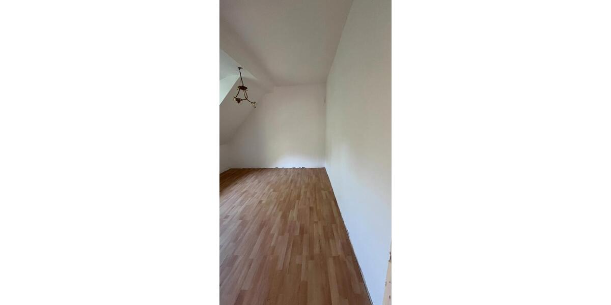 Reihenhaus Wegberg - 6 Zimmer, 115 m&sup2;, 180.000&euro; | Angebot:27024628