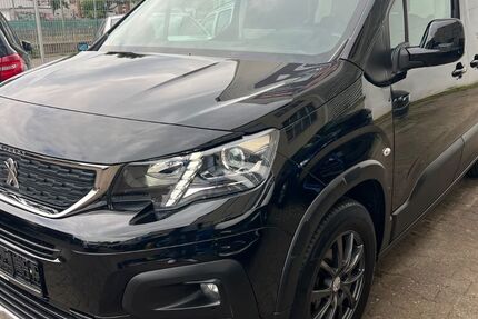 Peugeot Rifter 83.000 km 14.990 &euro; Berlin 13581