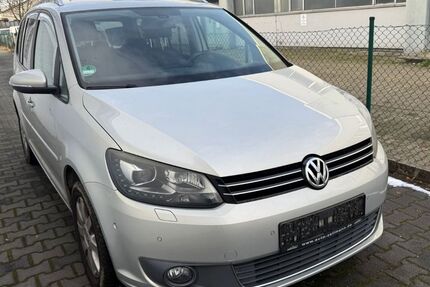 VW Touran 80.400 km 9.190 &euro; Berlin 12277