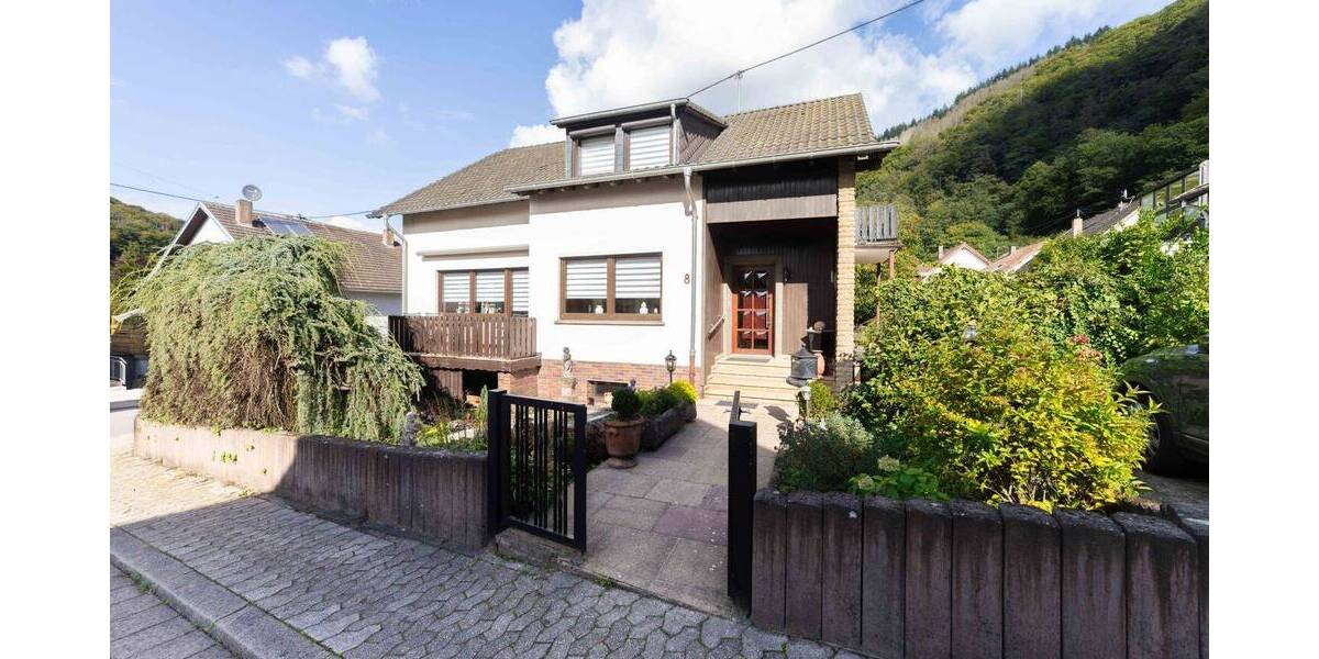 Mehrfamilienhaus, Wohnhaus Mettlach Saarhölzbach - 8 Zimmer, 165 m&sup2;, 289.000&euro; | Angebot:26307476