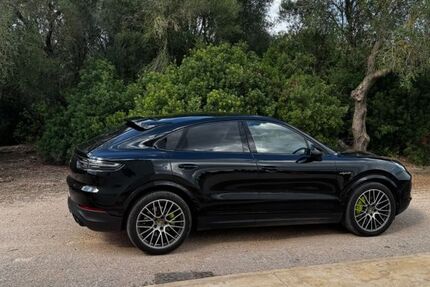 Porsche Cayenne 45.000 km 84.300 € Willich 47877