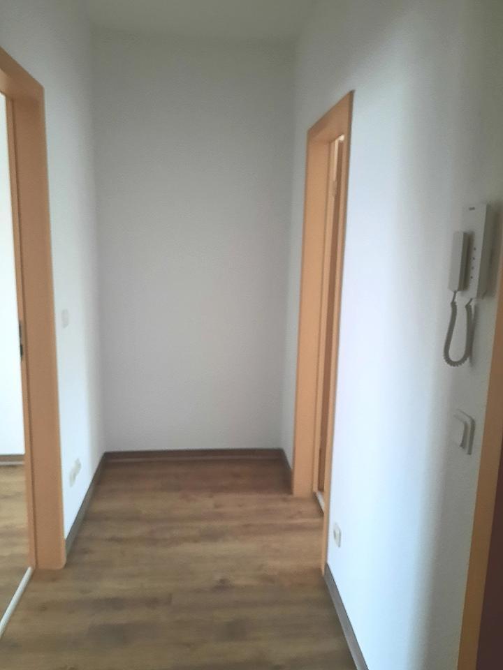 Herein spaziert, in Ihre neuen 4 Wände zimmer
