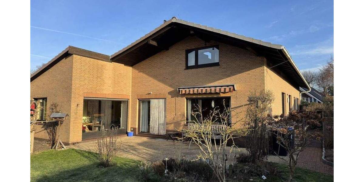 Einfamilienhaus Varel - 9 Zimmer, 185 m&sup2;, 375.000&euro; | Angebot:25399278