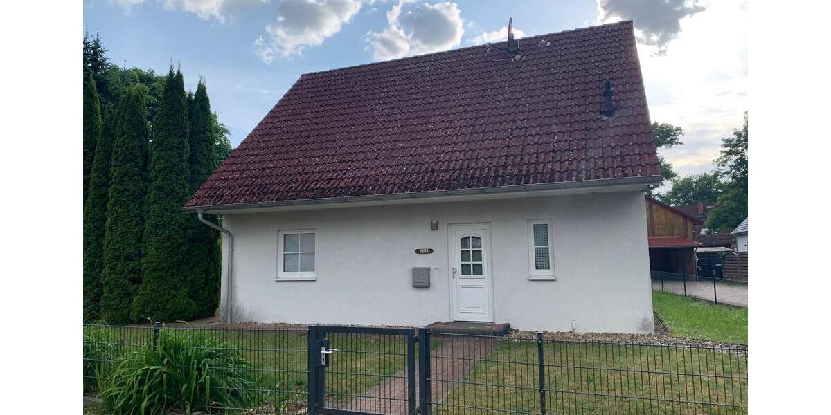 Einfamilienhaus Celle Bostel - 4 Zimmer, 120 m&sup2;, 1.200&euro; | Angebot:26391950