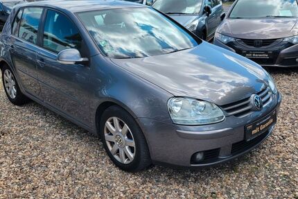 VW Golf 215.000 km 3.000 &euro; Potsdam 14480