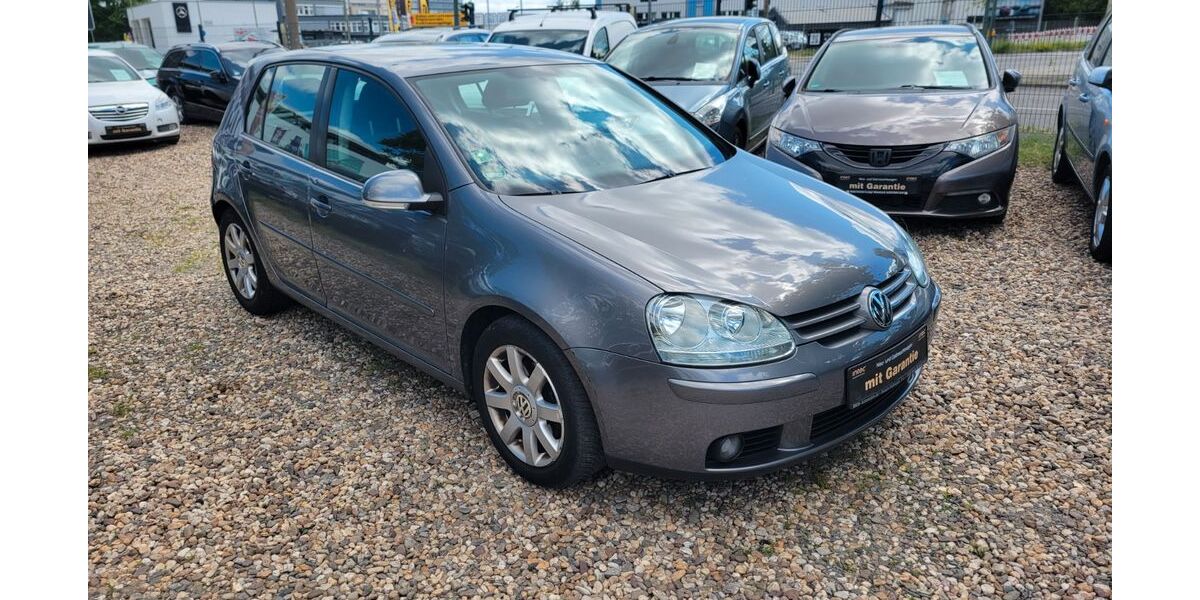 VW Golf 215.000 km 3.000 &euro; Potsdam 14480