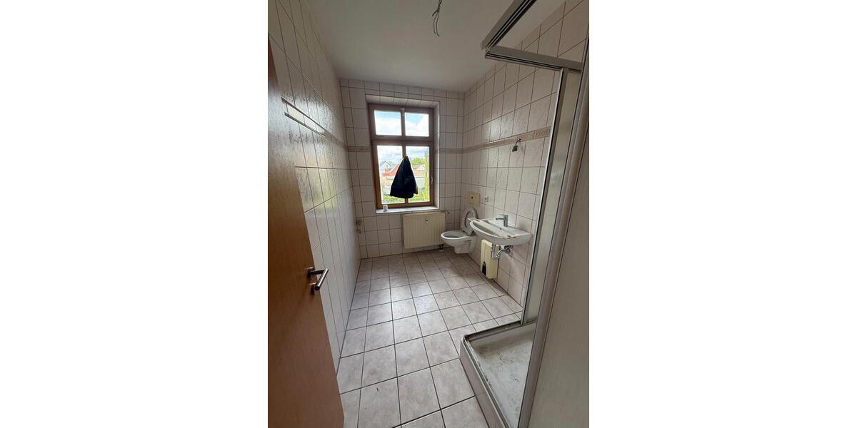 Etagenwohnung Staßfurt - 3 Zimmer, 75 m&sup2;, 400&euro; | Angebot:26633846
