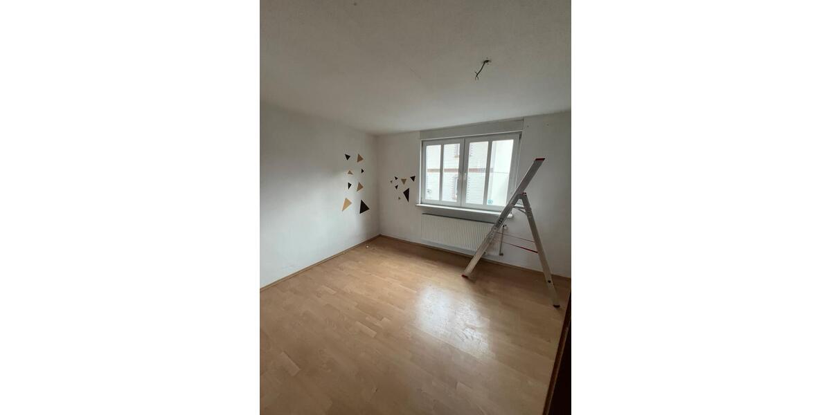 Einfamilienhaus Berkatal - 5 Zimmer, 135 m&sup2;, 750&euro; | Angebot:25344029
