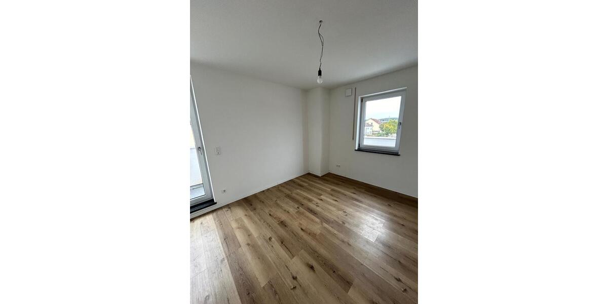 Einfamilienhaus Regenstauf - 3 Zimmer, 78 m&sup2;, 1.350&euro; | Angebot:26212468