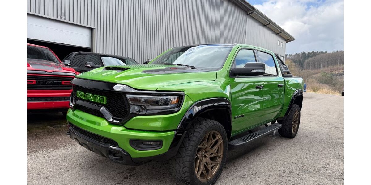 Dodge RAM 50.000 km 64.900 &euro; Treuchtlingen 91757